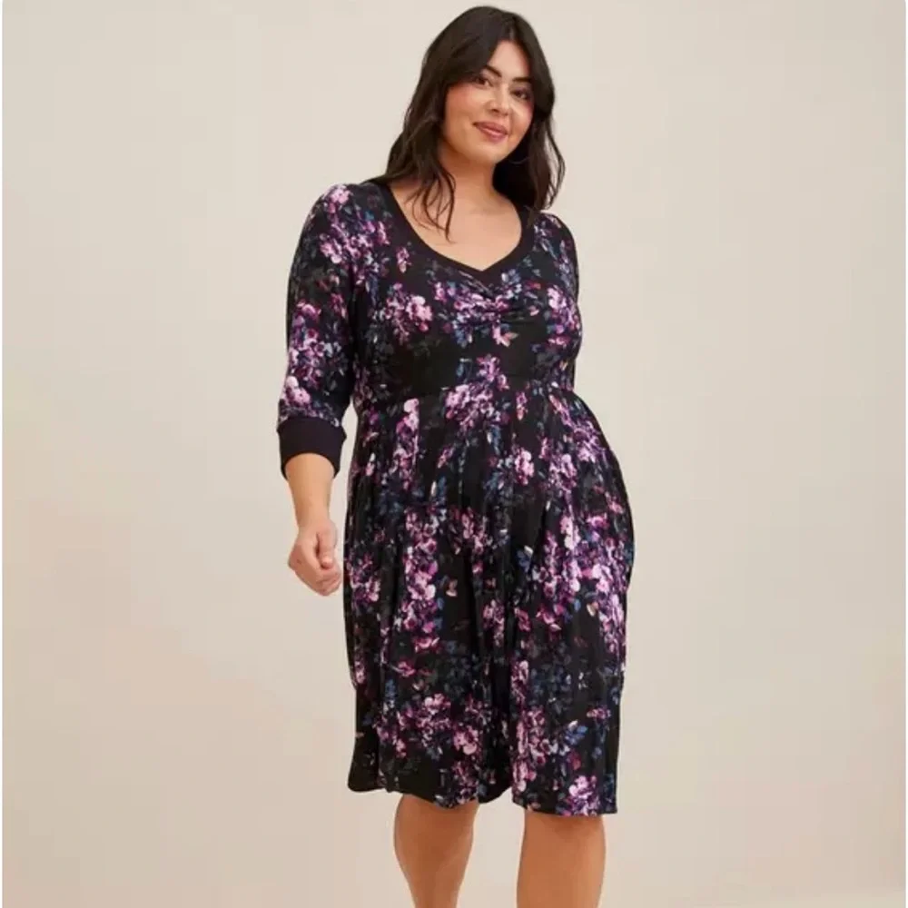 Torrid Mini Supersoft Push V-Neck Skater Dress Sz 10 - Picture 2 of 7